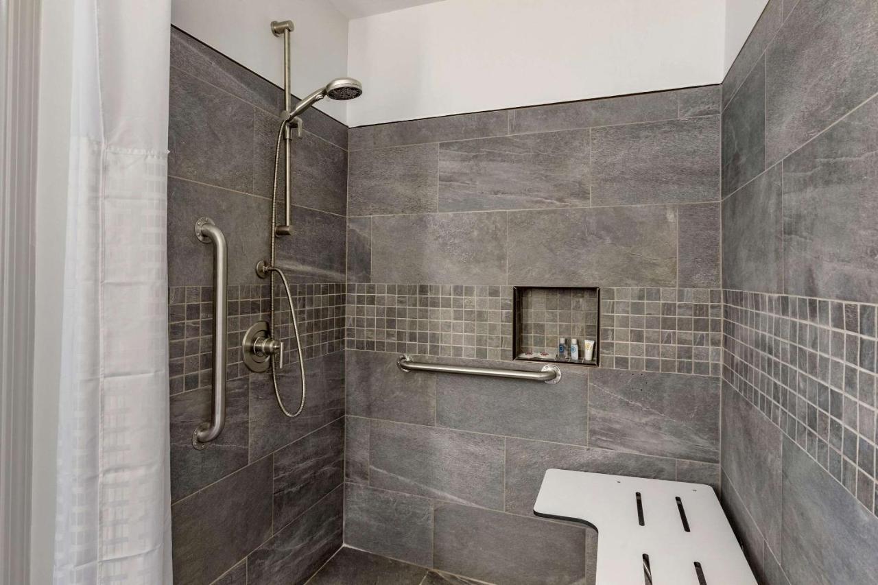 Comfort Inn Mount Pleasant - Расін Екстер'єр фото
